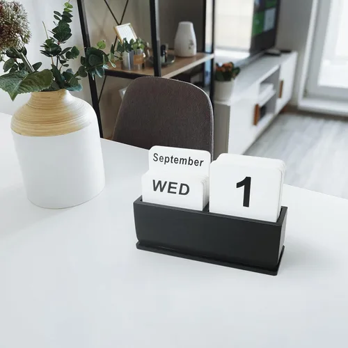 Vista 2 de Calendario Perpetuo de Bloques de Madera para Escritorio, Calendario Diario de Escritorio de Pie y Voltear con Gran Pantalla, Accesorios