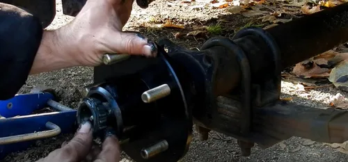 Vista 6 de Paquete de 2 Kit de Rodamientos de Eje de Remolque L68149 L44649 Compatible con Eje de Remolque de 1-3/8'' a 1-1/16'' 3500 Libras Sello de Grasa