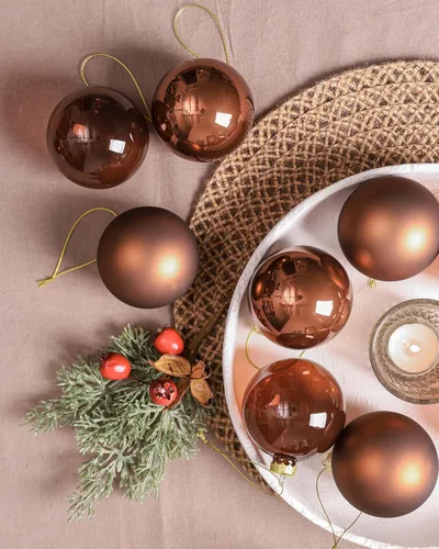 Vista 4 de DN DECONATION Bolas de Navidad de cristal marrón, juego de 9, bolas de Navidad colgantes de 3 pies para decoración del árbol de Navidad, regalo