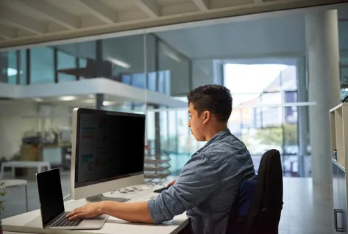 Vista 3 de 3M Kit de fijación magnética COMPLY para monitores (COMPLYMG)