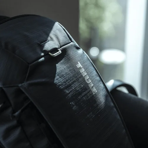 Vista 6 de Mochila Thule Construct - Para Escuela, Trabajo y Viaje - Funda Acolchada para Laptop - Compartimento Interno Organizado con Bolsillo de Acceso