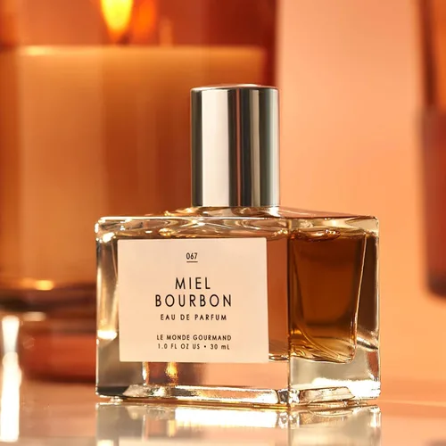 Vista 4 de Le Monde Gourmand Miel Bourbon Eau de Parfum - 1 fl oz (1.0 fl oz) - Notas Perfume Vainilla, Naranja y Miel