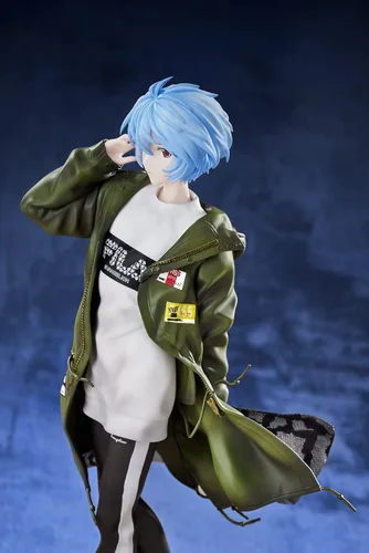 Vista 2 de Hobby Max Evangelion Rei Ayanami Radio Eva V2 1/7 Figura de PVC