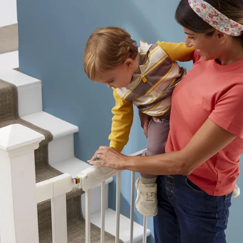 Vista 9 de Puertas de bebé montadas a presión Safety 1st para puertas con SecureTech, puerta de bebé con puerta, diseño apto para mascotas, sin perforación